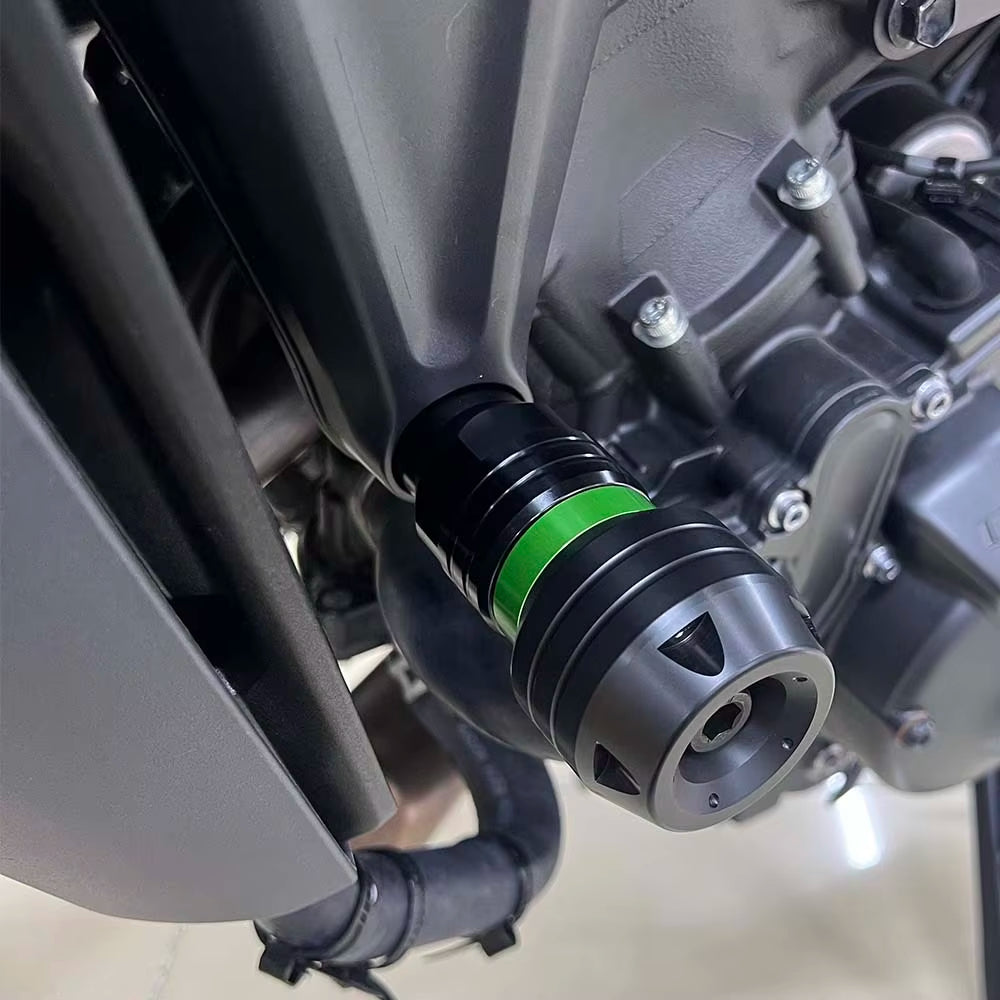 Kawasaki Z1100 Z1100SE Frame Slider Crash Protector 2025‑ | Engine Falling Protection Pad