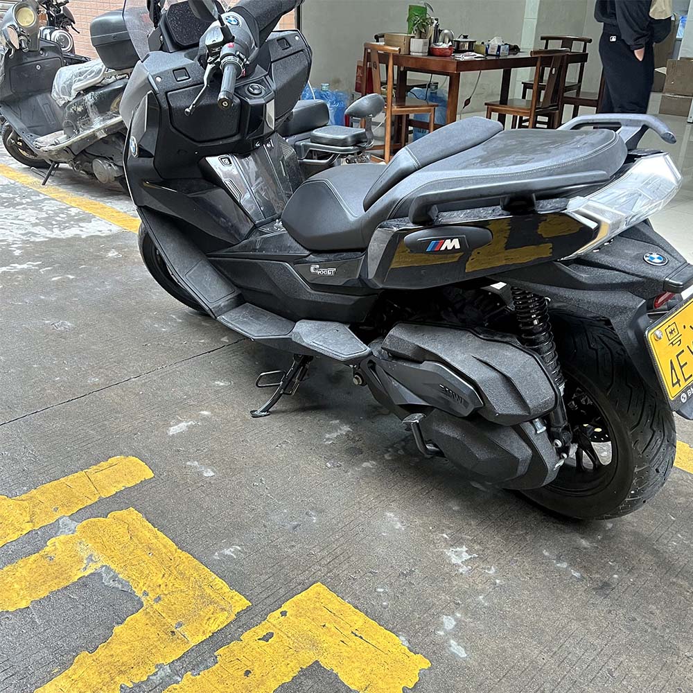 BMW Universal Motorcycle Side Panel Protector | Black Rubber Anti‑Scratch Fairing Guard Trim 200mm