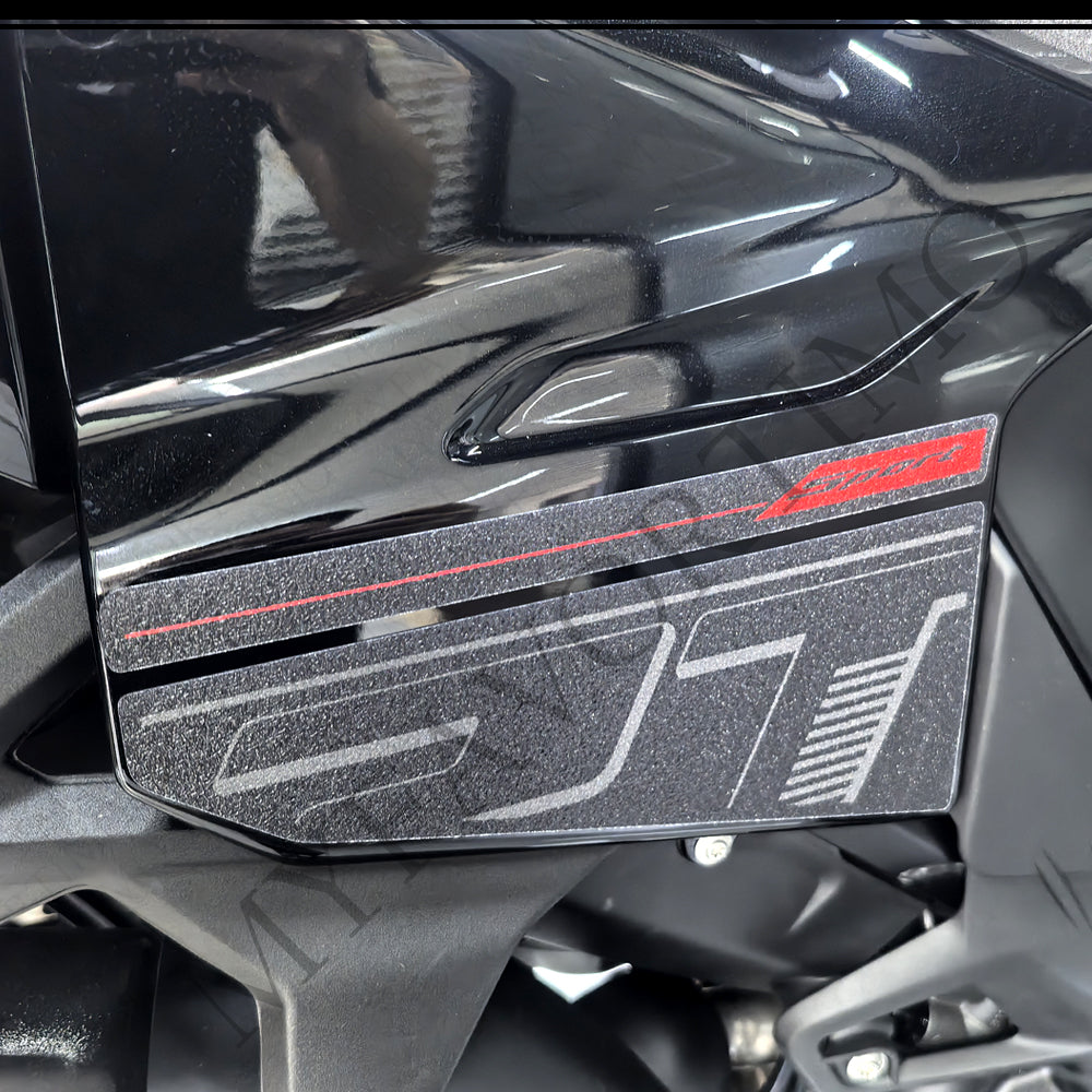 BMW R1300RT Anti-Slip Tank & Pannier Decals Kit 2025-2026 丨 Tank Pad and Luggage Stickers