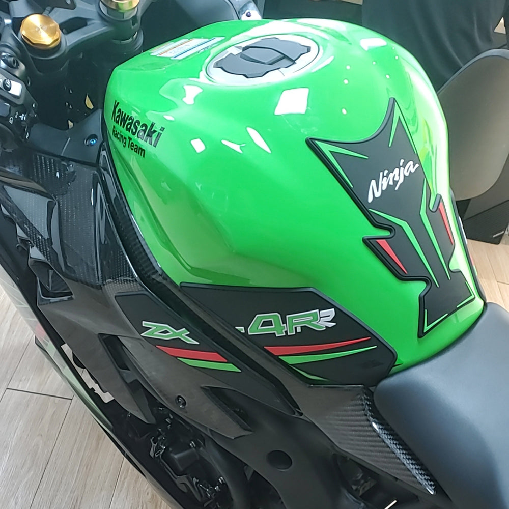 Kawasaki Ninja ZX-4R ZX-4RR Rubber Anti-Slip Tank Pad Kit 丨 Center Pad and Side Grips