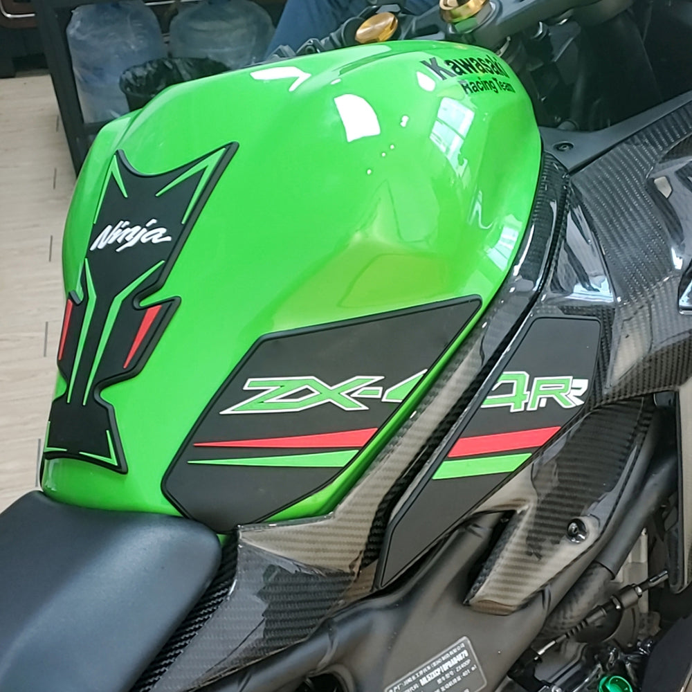 Kawasaki Ninja ZX-4R ZX-4RR Rubber Anti-Slip Tank Pad Kit 丨 Center Pad and Side Grips