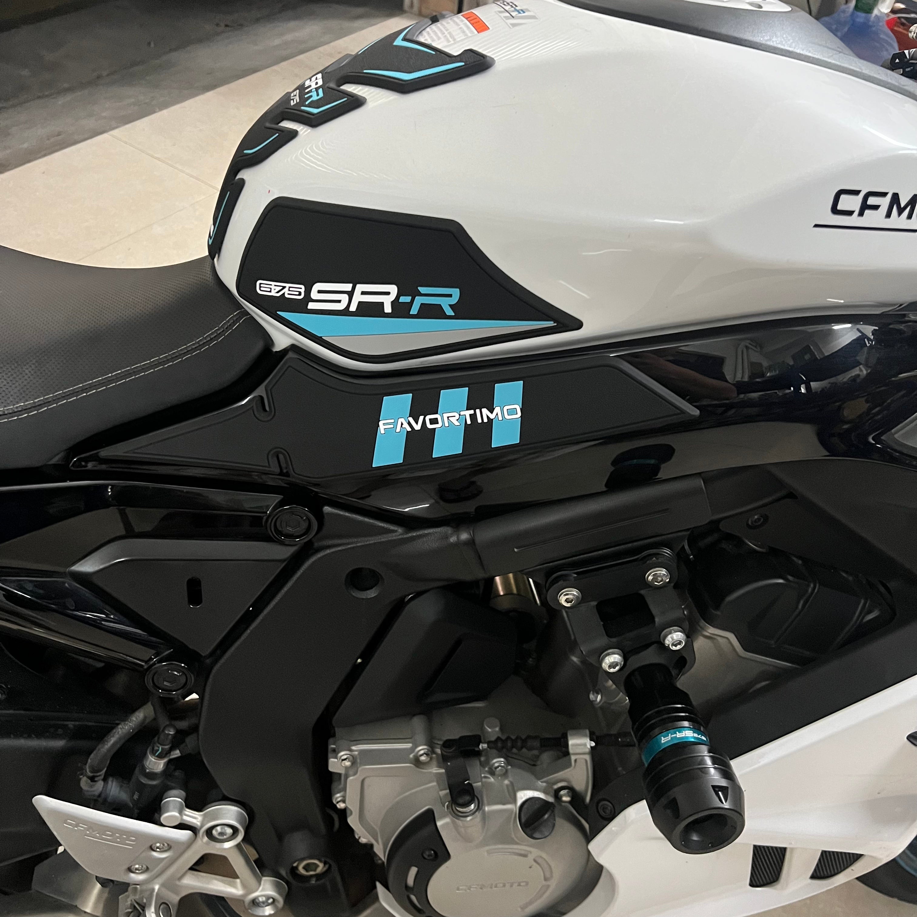 CFMOTO 675SR-R Rubber Anti-Slip Tank Pad Kit 丨 Center Pad and Side Grips