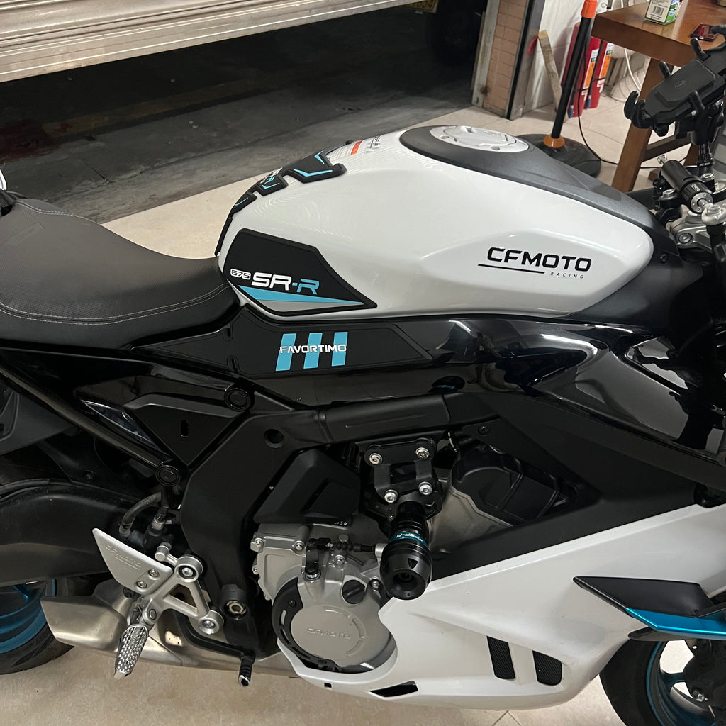 CFMOTO 675SR-R Rubber Anti-Slip Tank Pad Kit 丨 Center Pad and Side Grips