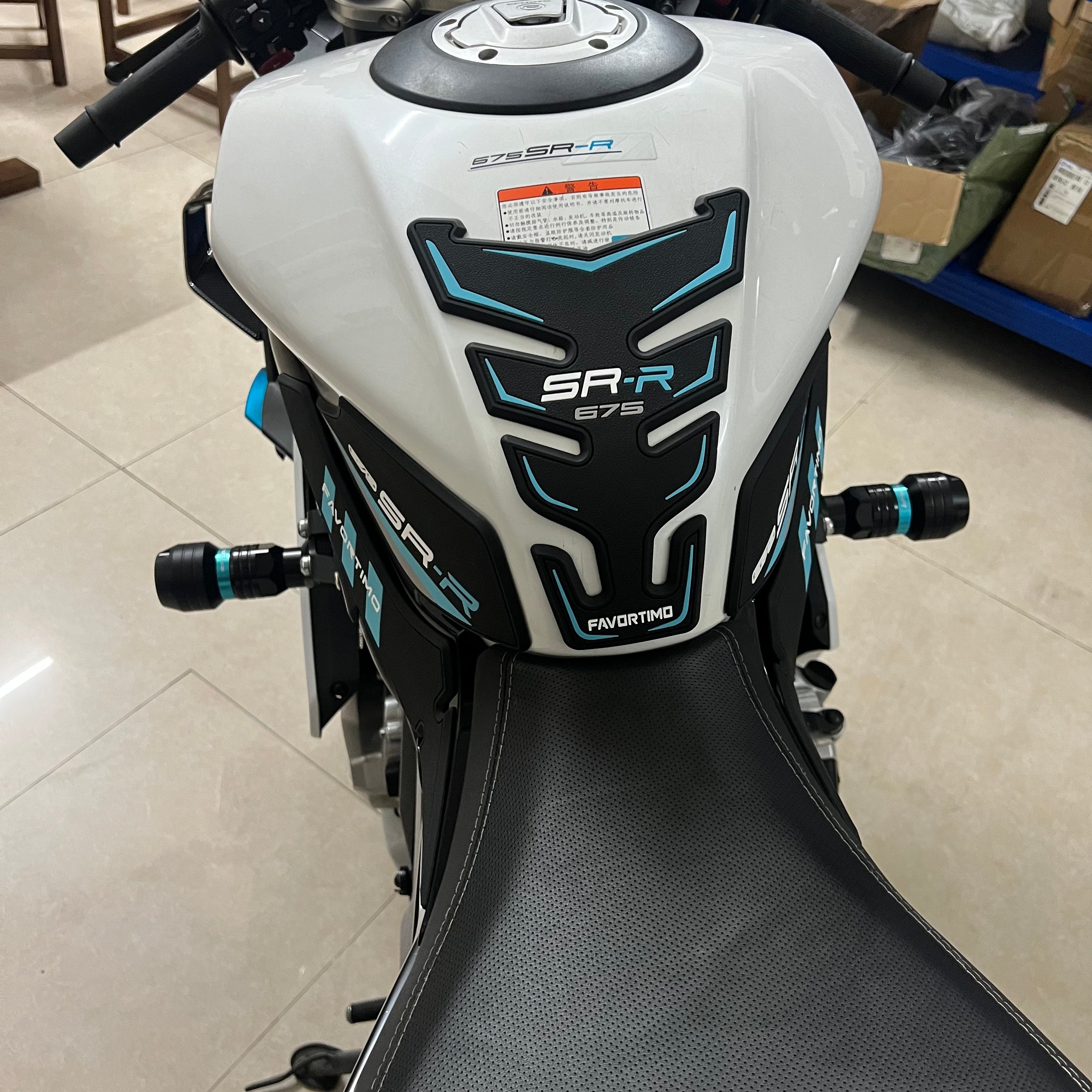 CFMOTO 675SR-R Rubber Anti-Slip Tank Pad Kit 丨 Center Pad and Side Grips