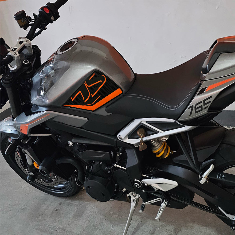 Triumph Street Triple 765 RS Rubber Anti-Slip Tank Pad Kit 2023-2024 丨 Center Pad and Side Grips