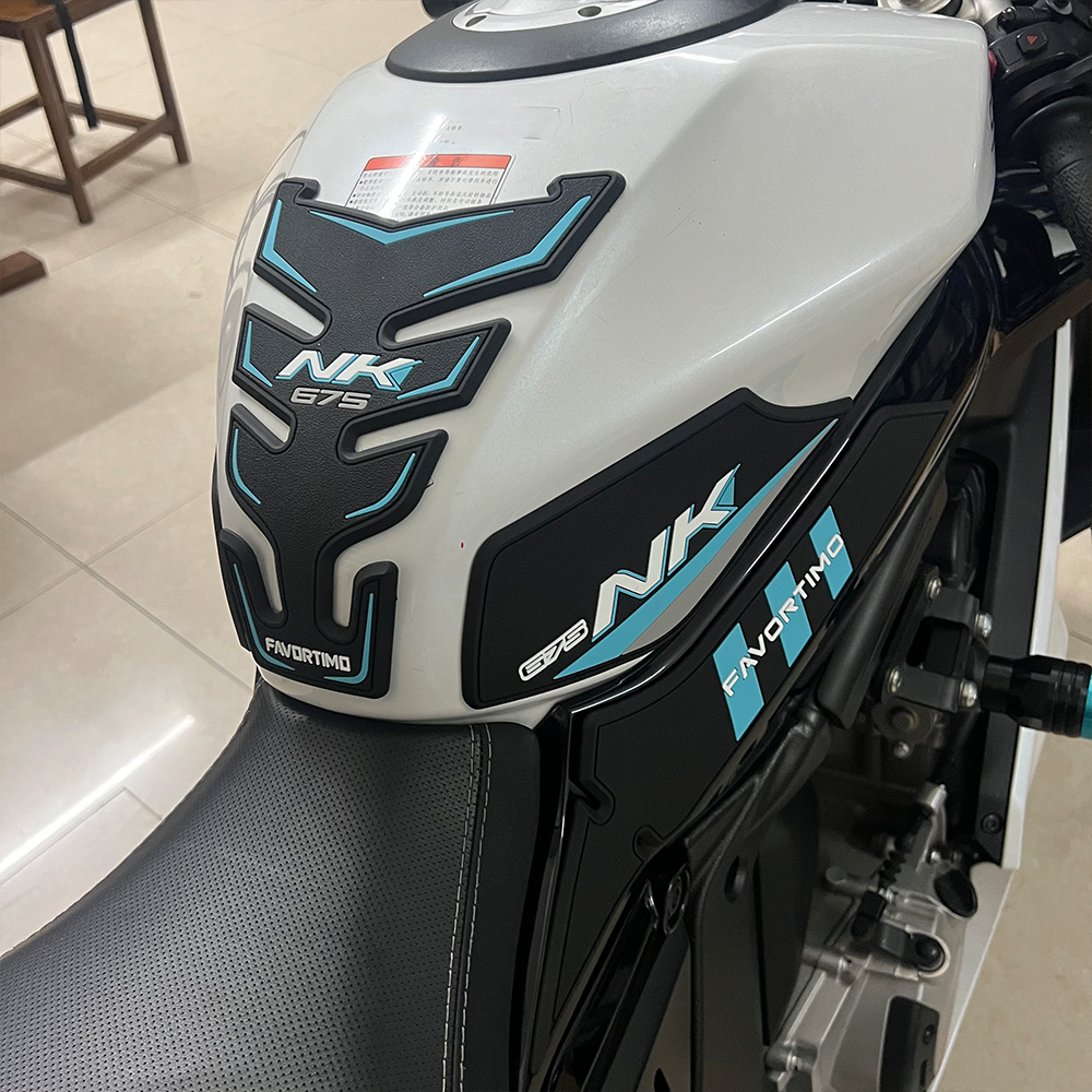 CFMOTO 675NK Rubber Anti-Slip Tank Pad Kit 丨 Center Pad and Side Grips