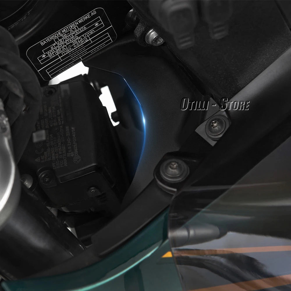 BMW R1300GS / R1300GS Adventure 2023-2025 | Cockpit Fairing Panel Wind Deflector