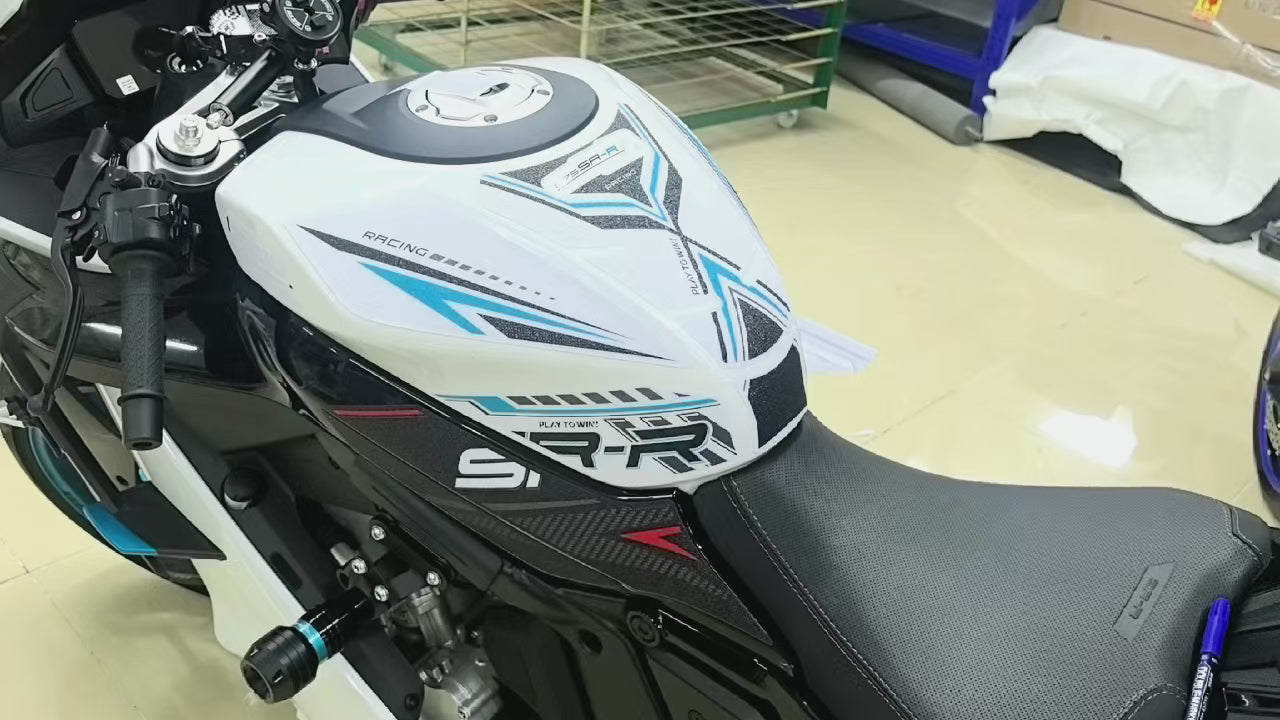 CFMOTO 675SR-R 675SRR Protection Réservoir 2025-2026 | Grip Genoux Mat Antidérapant